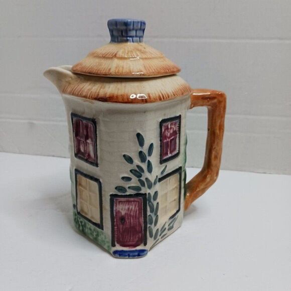 Vintage Cottage Style Teapot - Picture 1 of 12